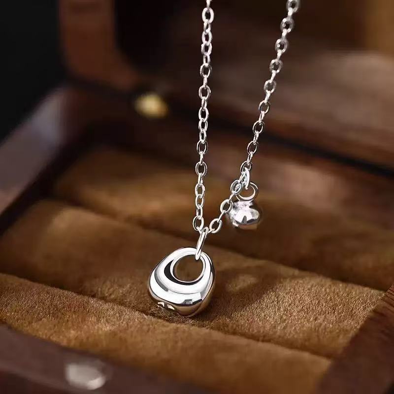 Silver-Plated Chunk Pendant Necklace for Women