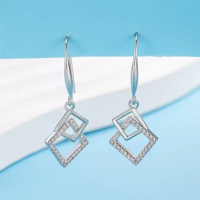 Openwork Diamond Shape Earrings in Mixed Materials