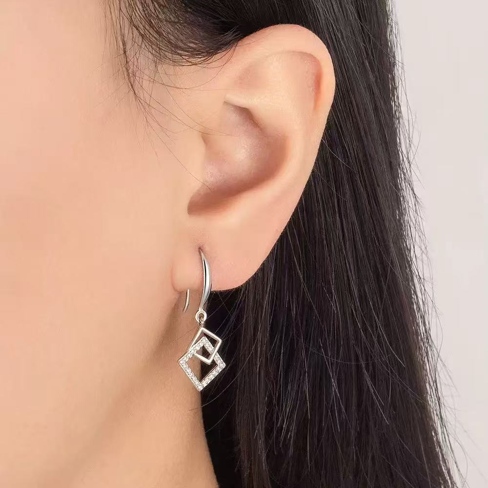 Openwork Diamond Shape Earrings in Mixed Materials